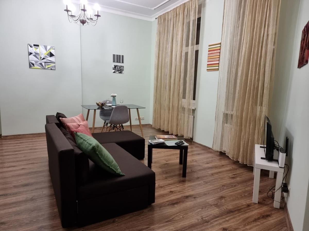 Art Deco One-Bedroom Suite In Library House With Free 5G Wifi Rīga Exterior foto